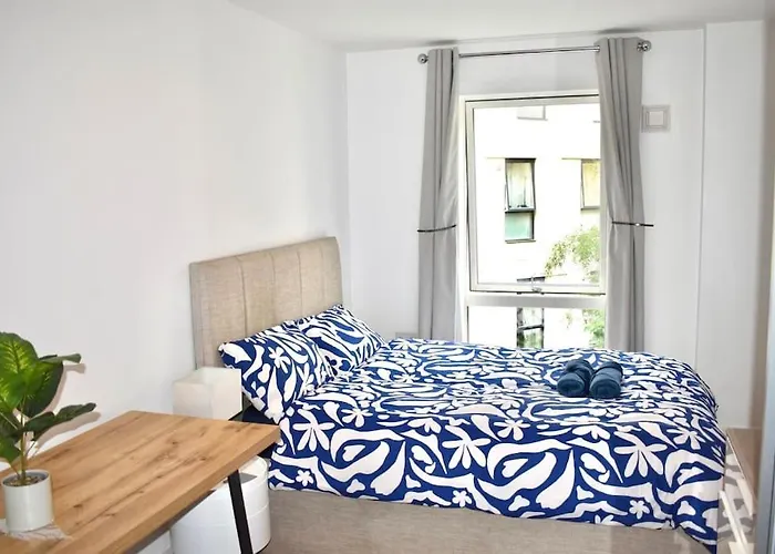 2 Bed Apartment In Southwark
